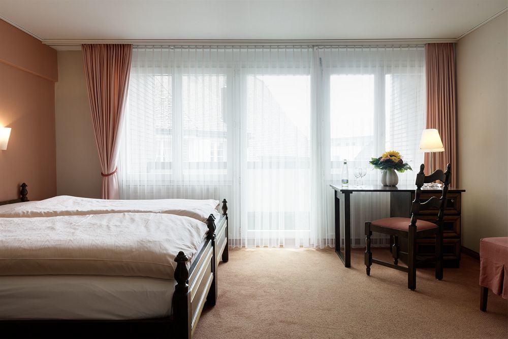Kunsthotel Linde Garni 아인지델른 외부 사진